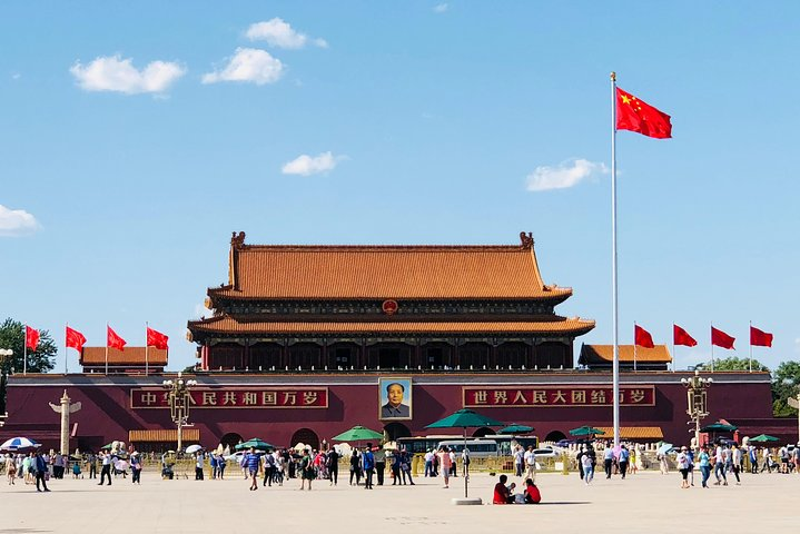 8D Splendid Lebaran China Bejing and Shanghai Disneyland