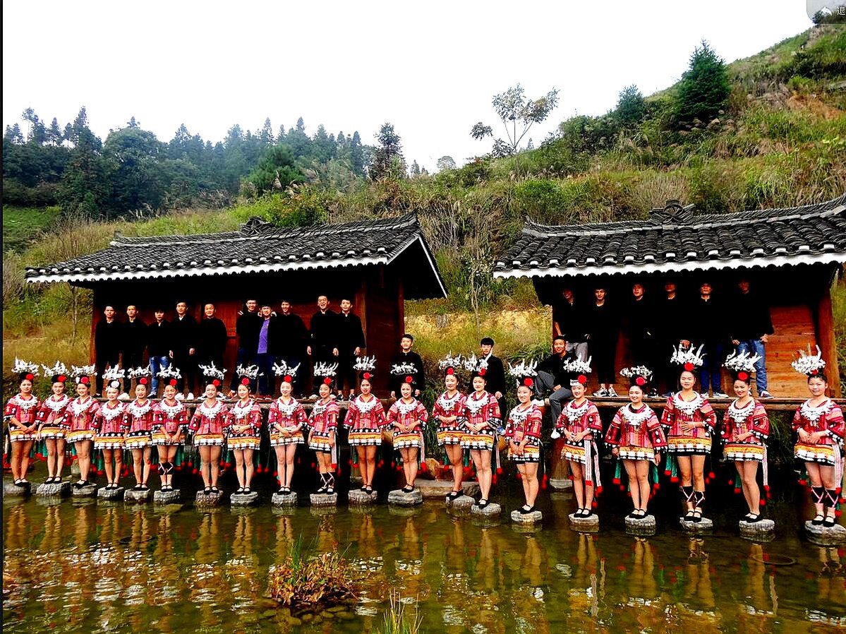 Mini Skirted Miao