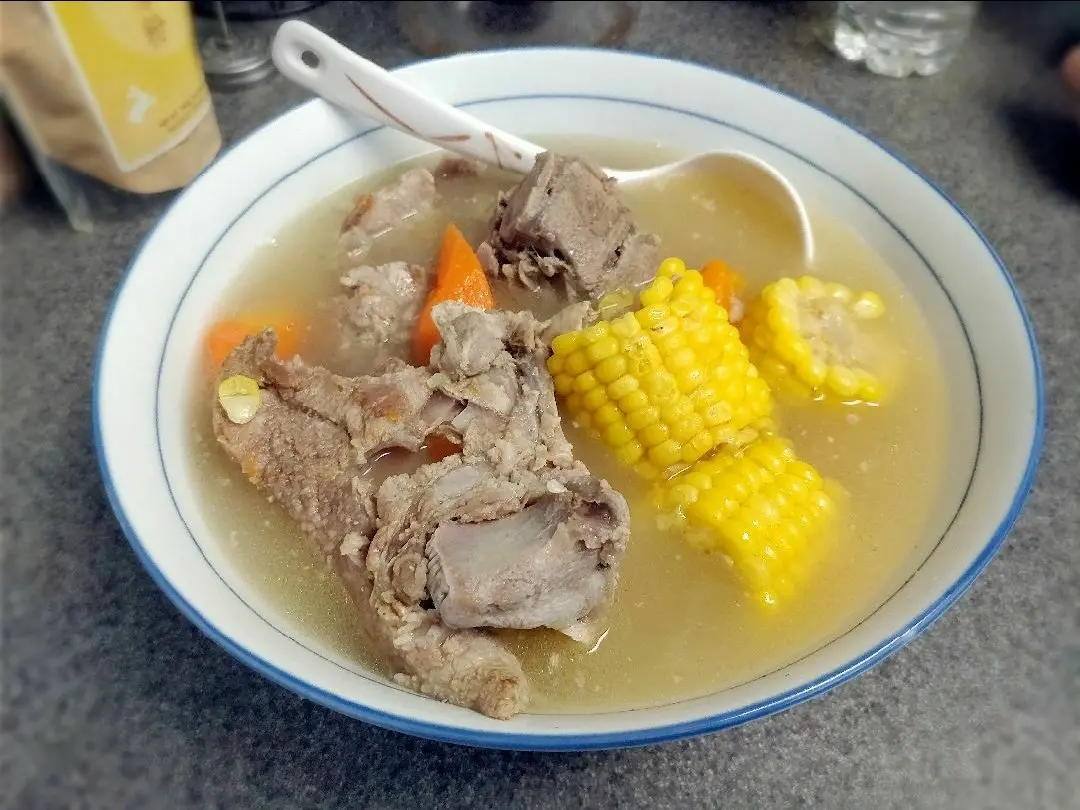 玉米排骨汤