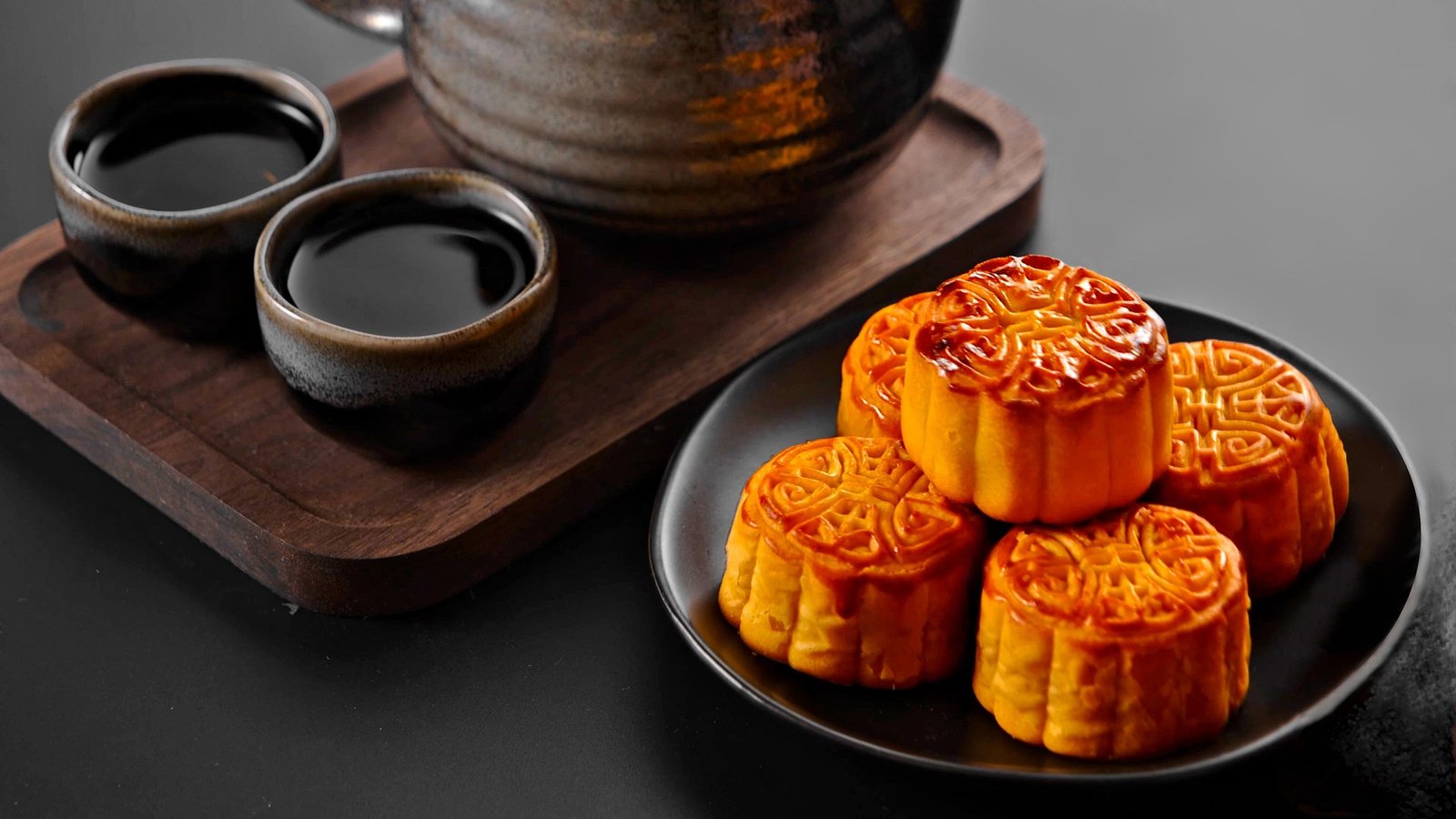 TOURCHINA - TOUR CHINA - CHINESE DESSERTS - MOONCAKE