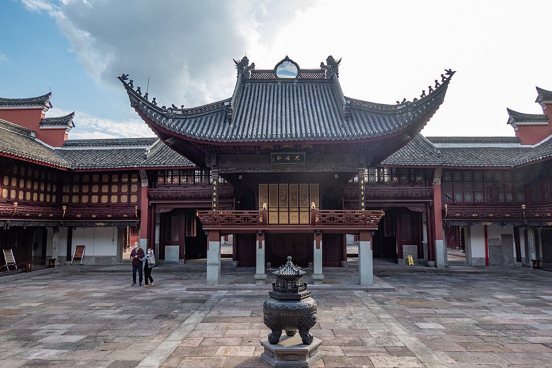 Baoguo Temple Market, Ningbo