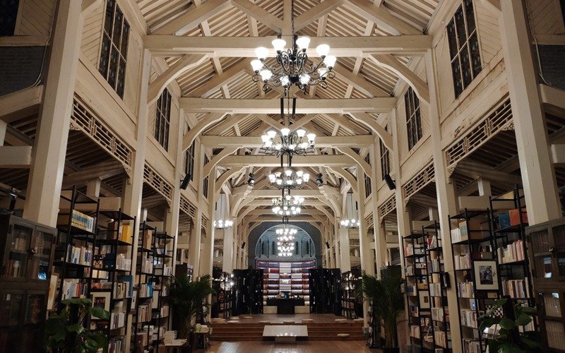 Mofan Bookstore