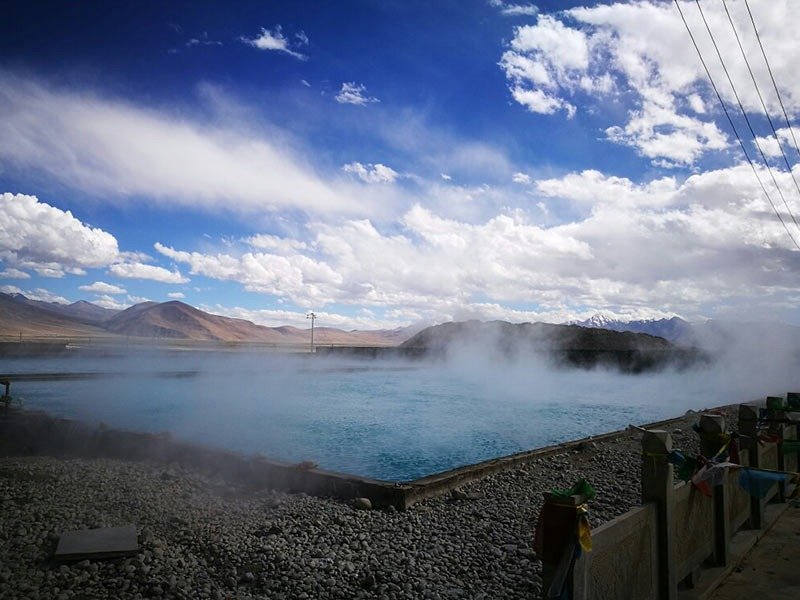 Dezong Hot Spring Resort, Tibet