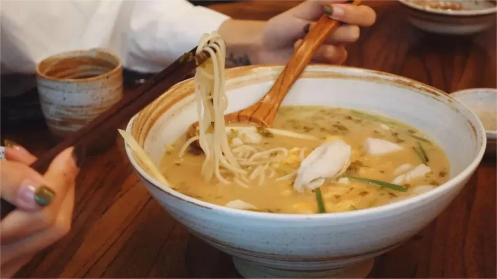 Yellow Croaker Noodle Soup (黄鱼面)